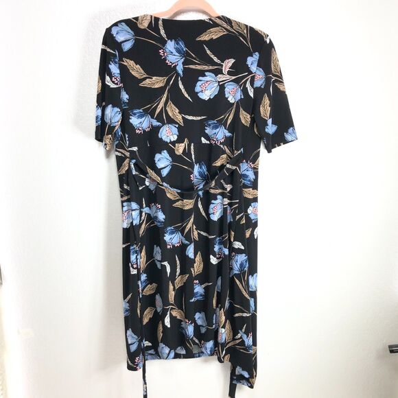 Motherhood Maternity Pastel Blue Flower Leaves Black Wrap Dress Size Small - Picture 2 of 7